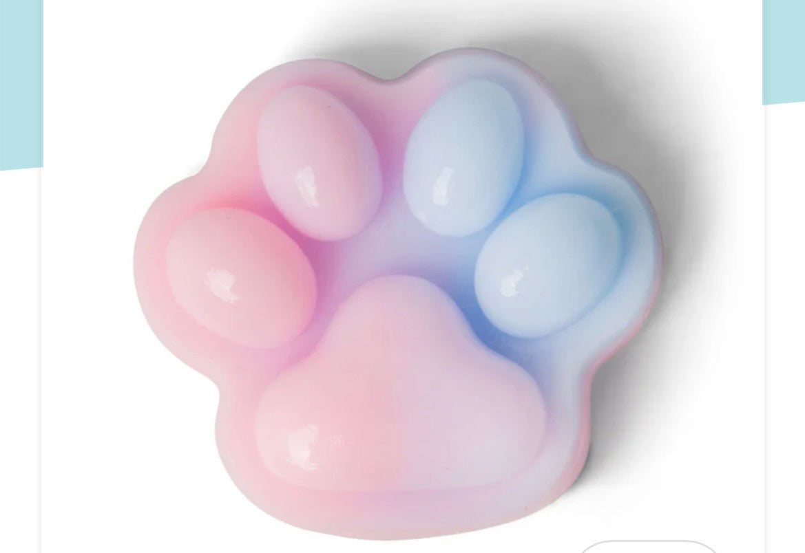 Scrunchems squishy cat paw in pouch with clip