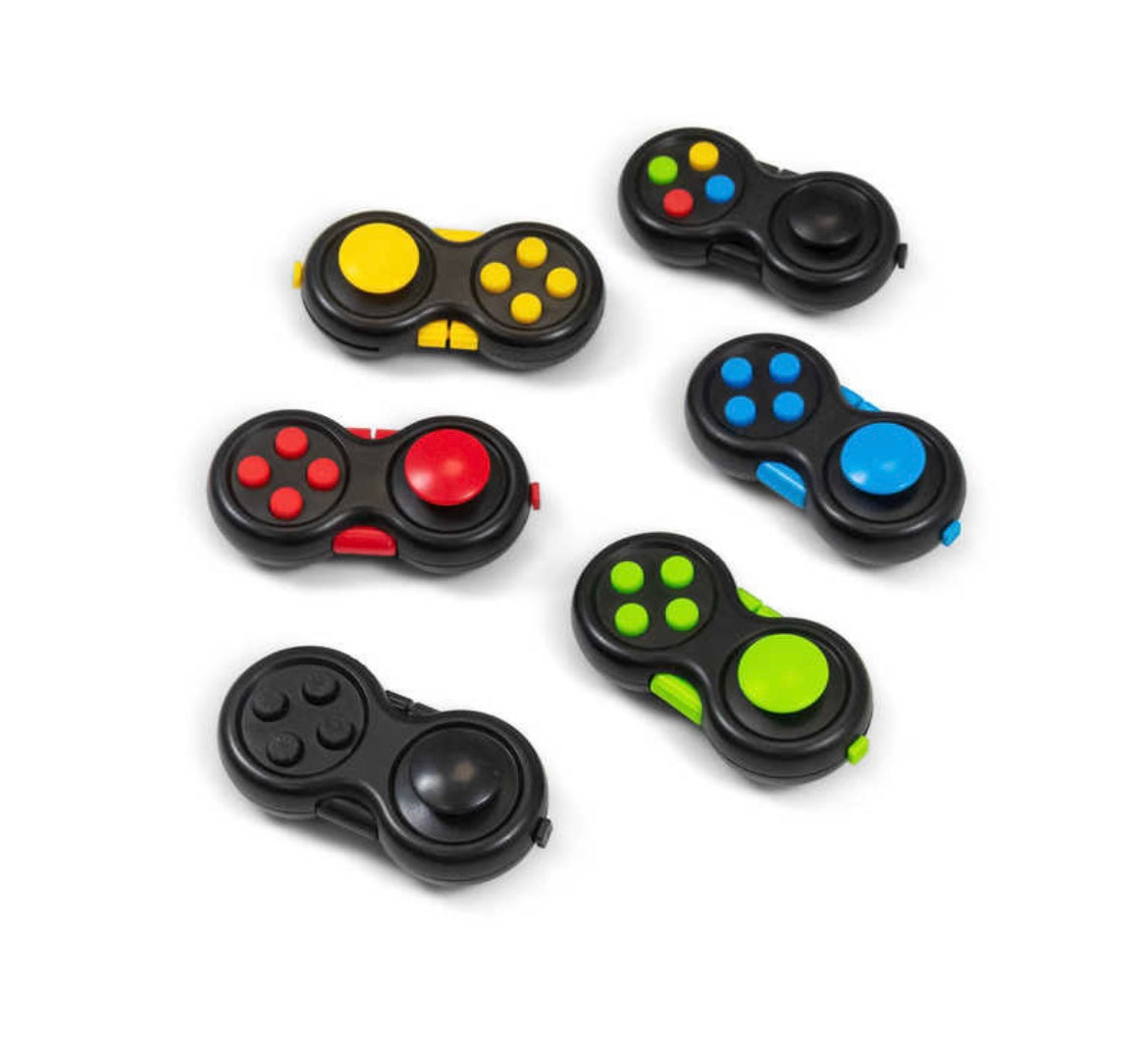 Finger fidget pad