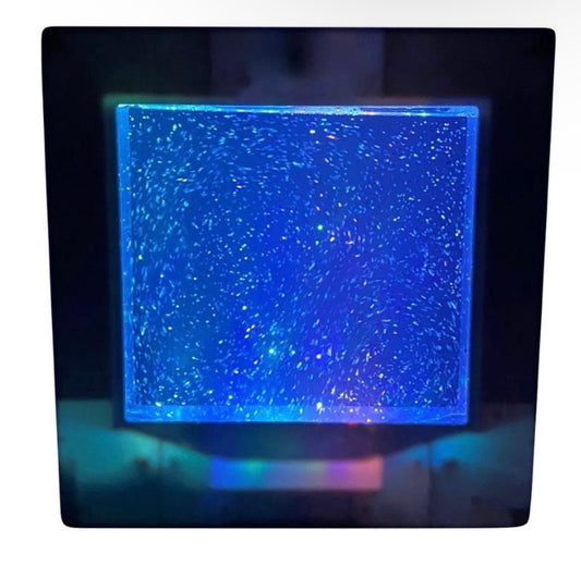 Colour changing glitter square